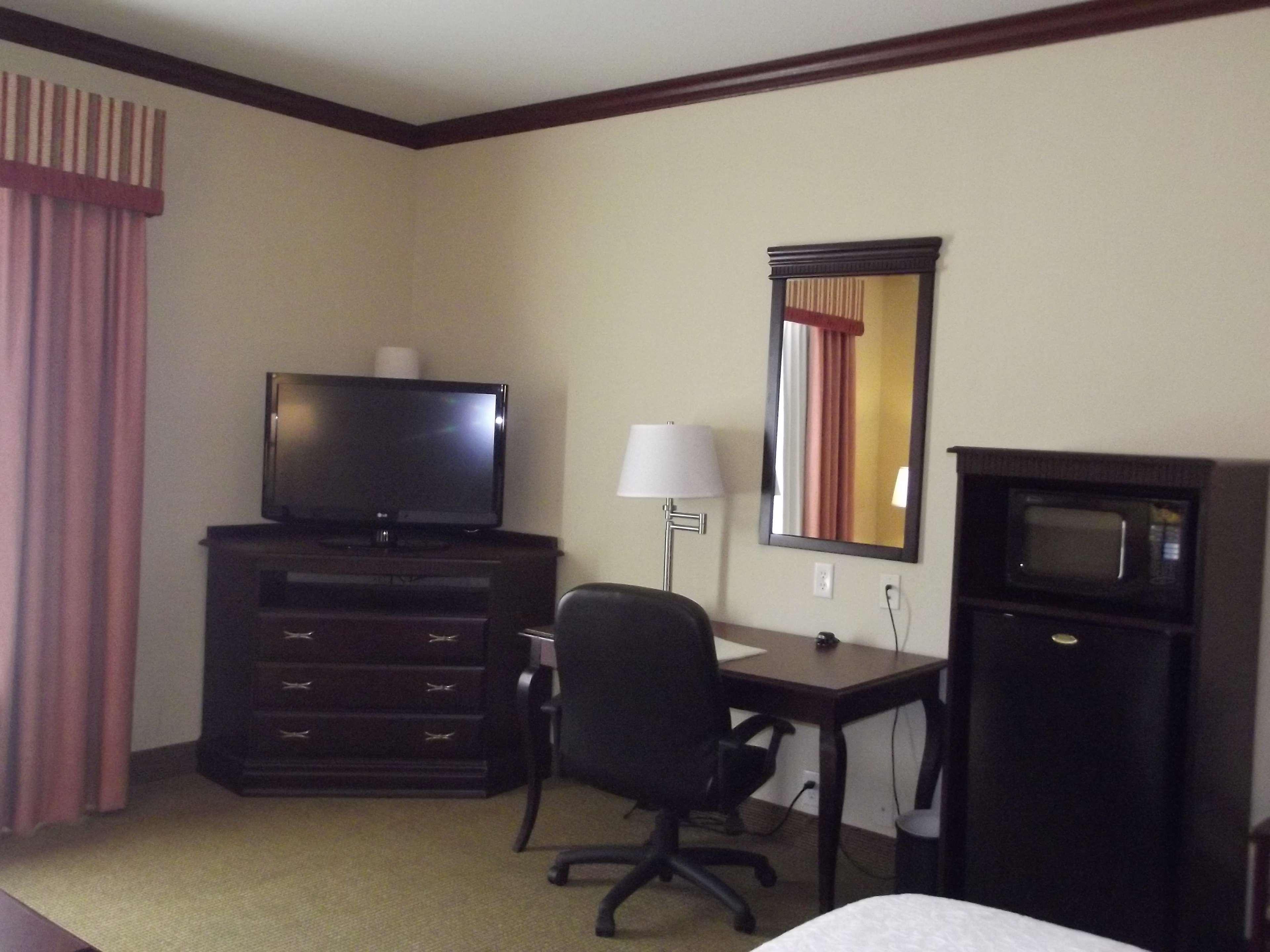 Hampton Inn & Suites Gainesville Bagian luar foto