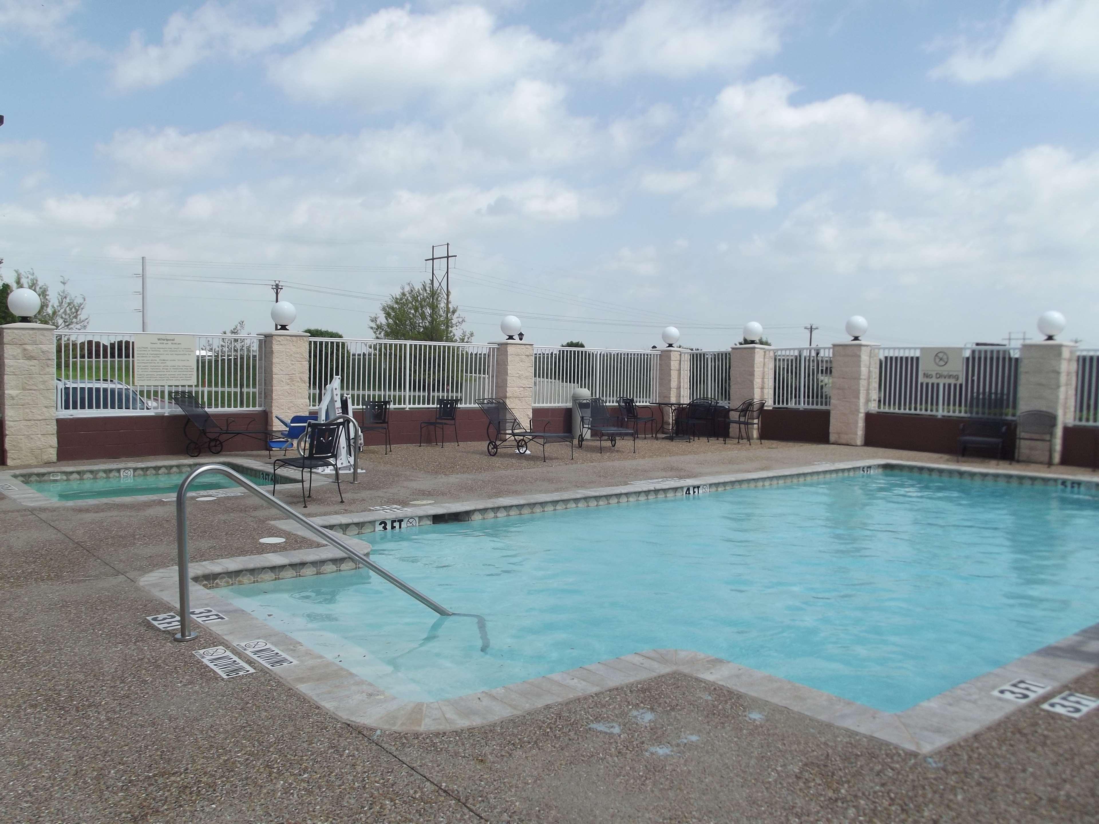 Hampton Inn & Suites Gainesville Bagian luar foto
