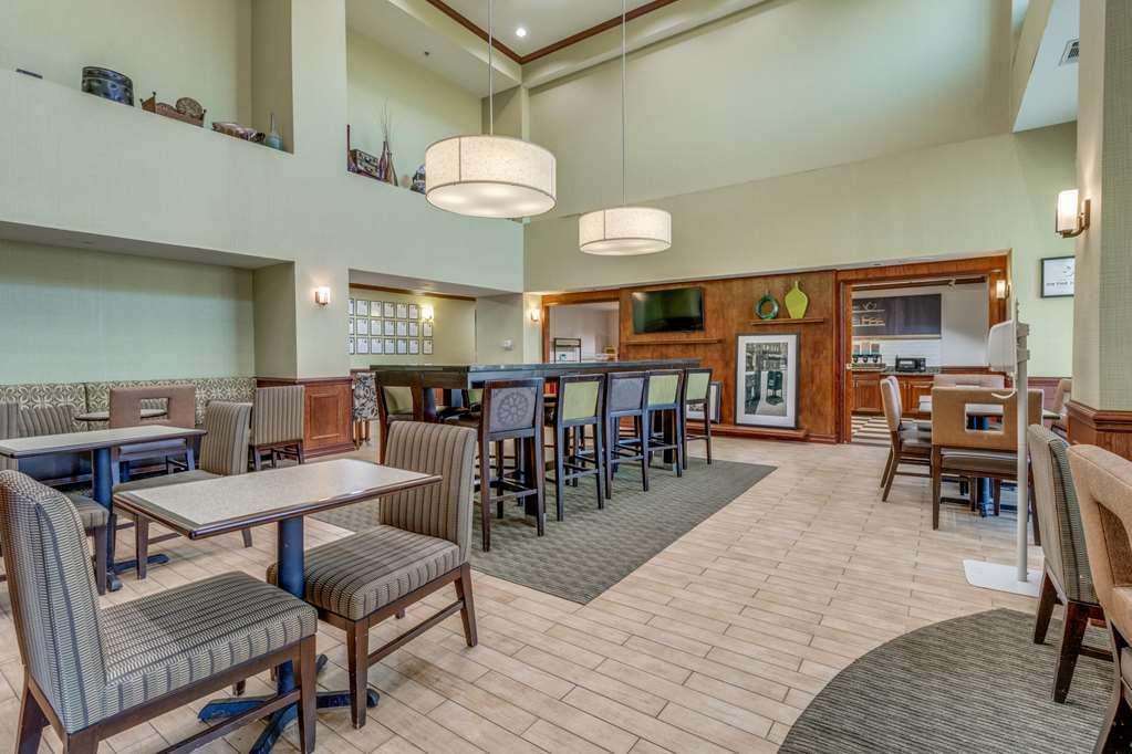 Hampton Inn & Suites Gainesville Restoran foto