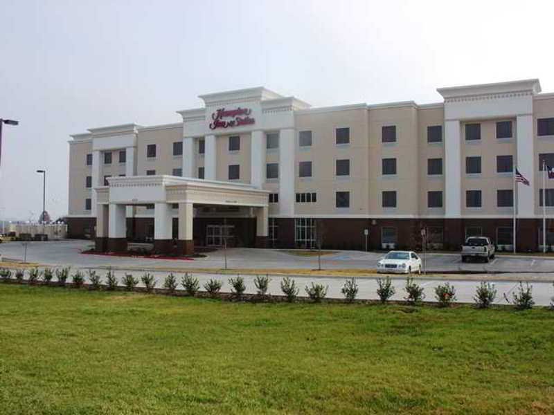 Hampton Inn & Suites Gainesville Bagian luar foto